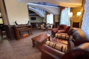 Вилла Old School Villa. Коттедж 12-местный с 6 спальнями (12+8) 2